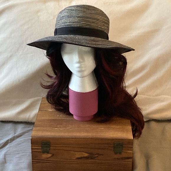 Full Outfit - Dress and Hat - Picture 12 of 15